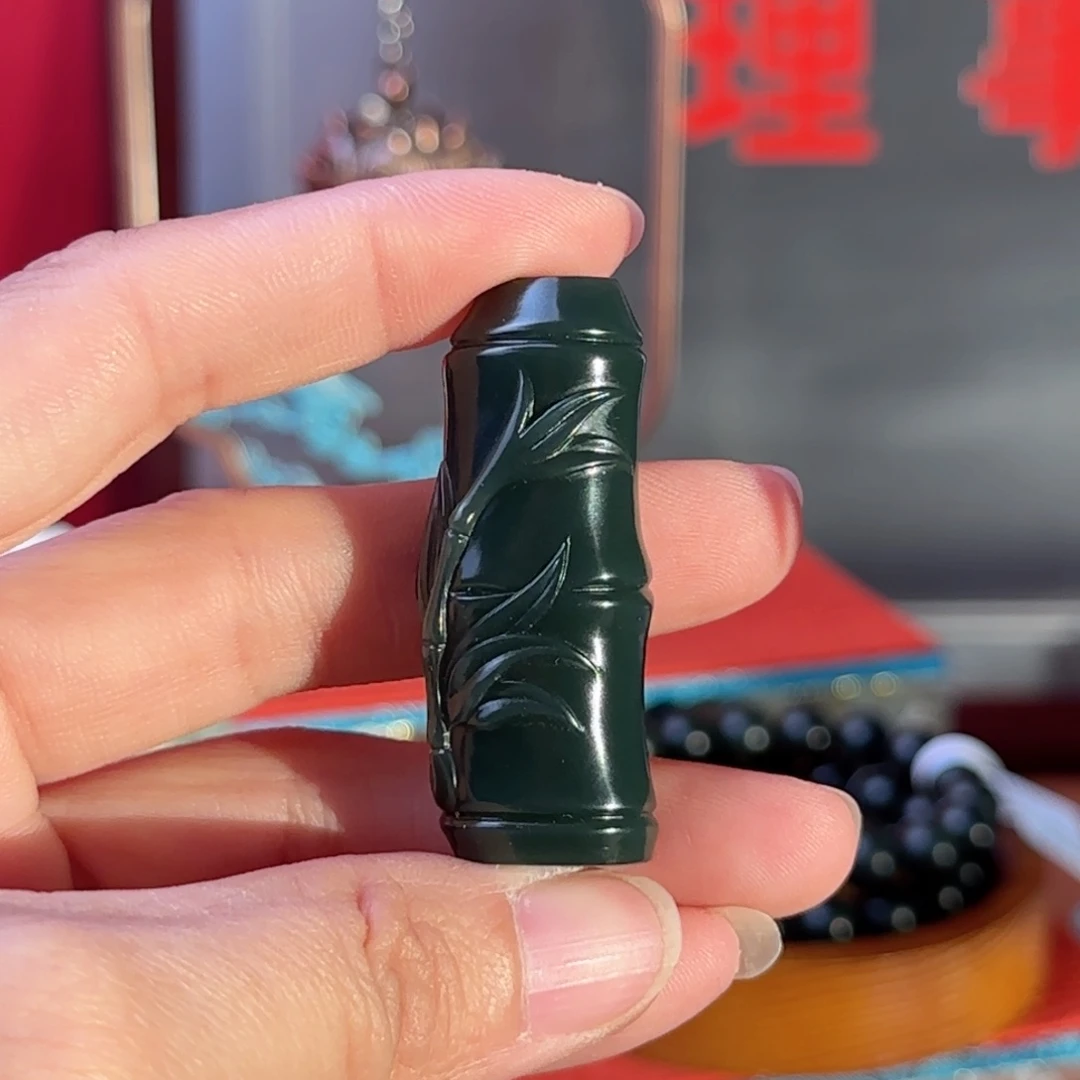 未镶嵌和田玉挂件