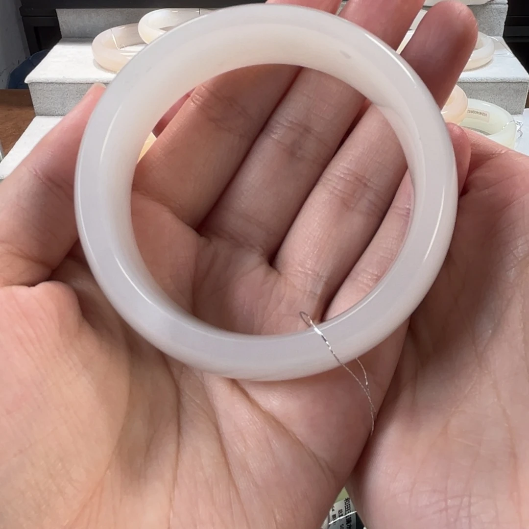 和田玉手镯未镶嵌59.2