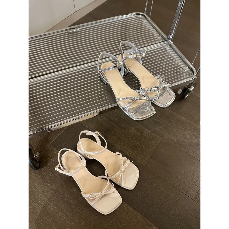 法式精致蝴蝶结粗跟凉鞋2025新款夏季绝美百搭不累脚配裙子高跟鞋