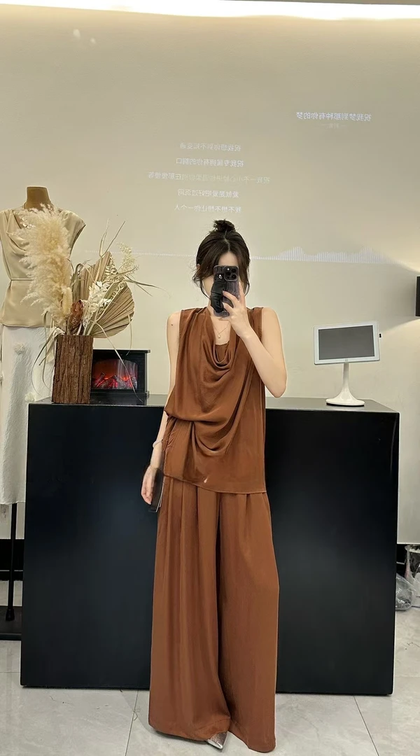 日不落家-天丝荡领无袖背心设计感上衣+高腰显瘦阔腿裤两件套