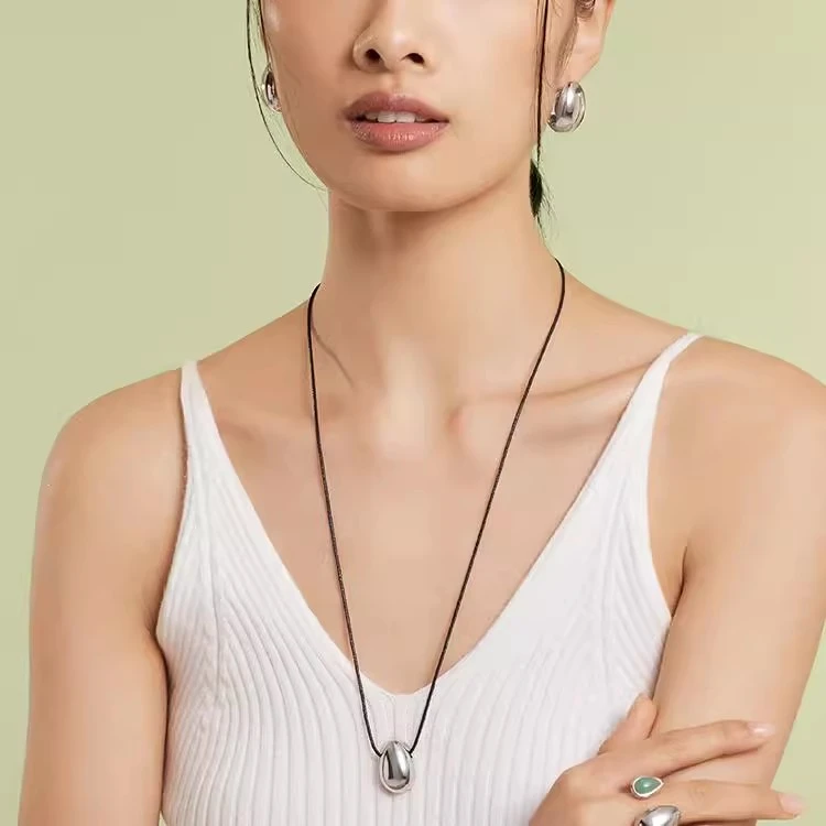 铜合金皮质项链 neverfar蛋形耳钉蛋形皮绳项链