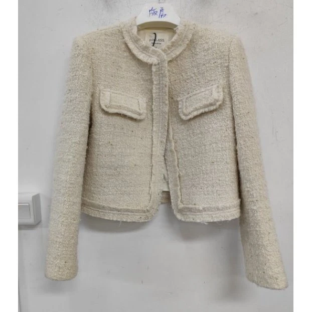 王少女【清清】杏色小香圆领外套 W24175S43