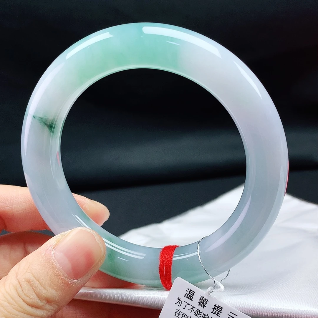 翡翠手镯未镶嵌57胖