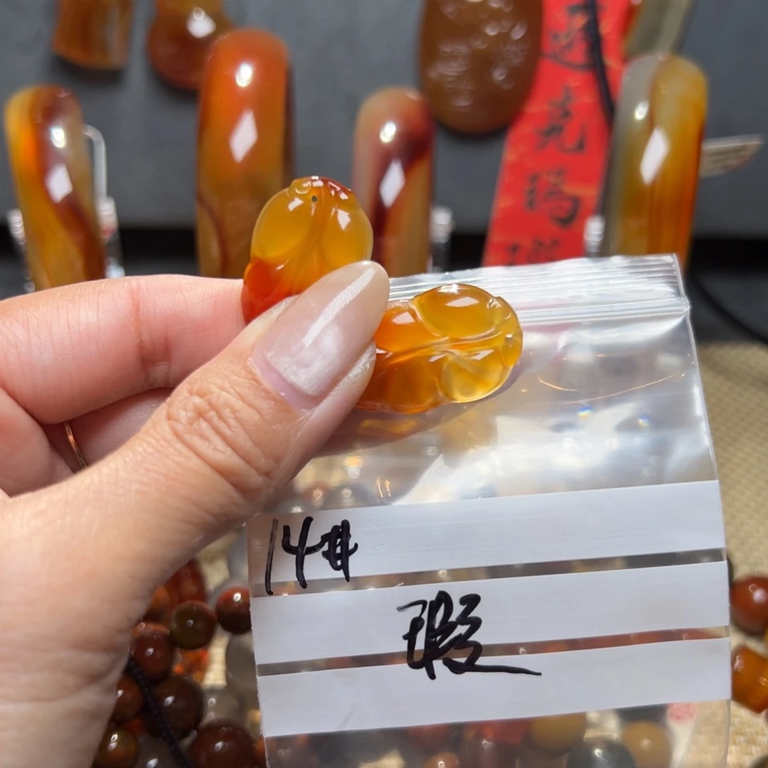 玛瑙/玉髓颈饰合金桃*14