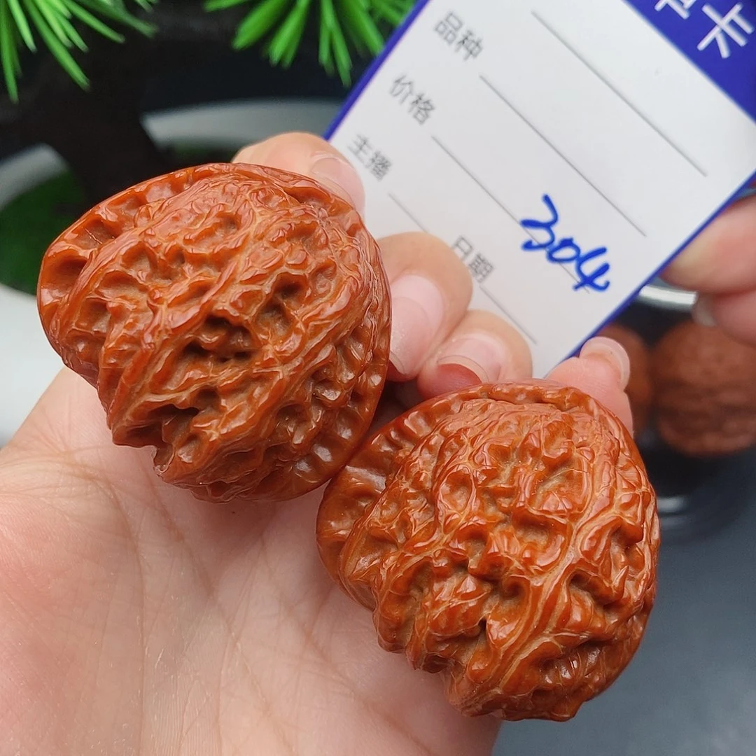 文玩核桃把件43三角白304