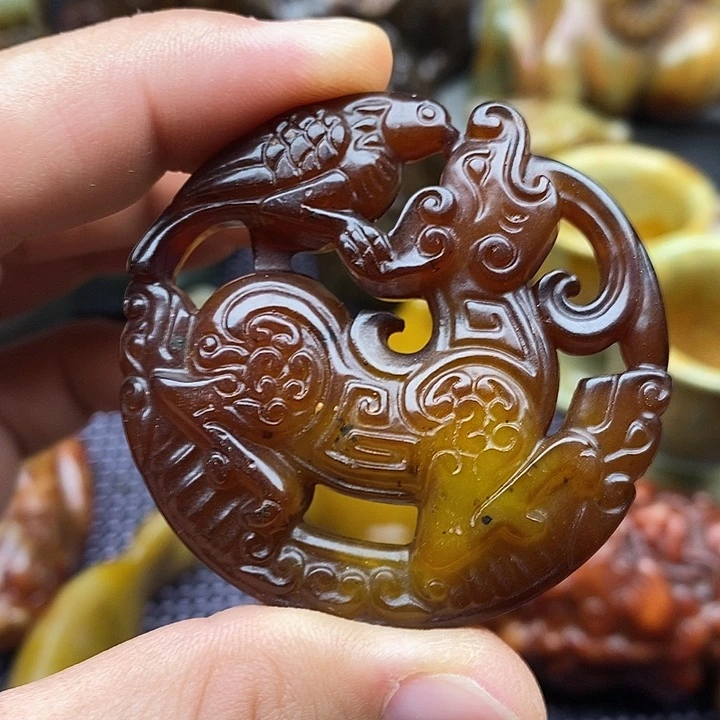 蛇纹石玉未镶嵌颈饰