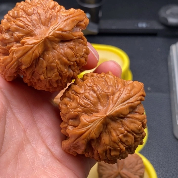 通***丶文玩核桃吊坠龙鼎51