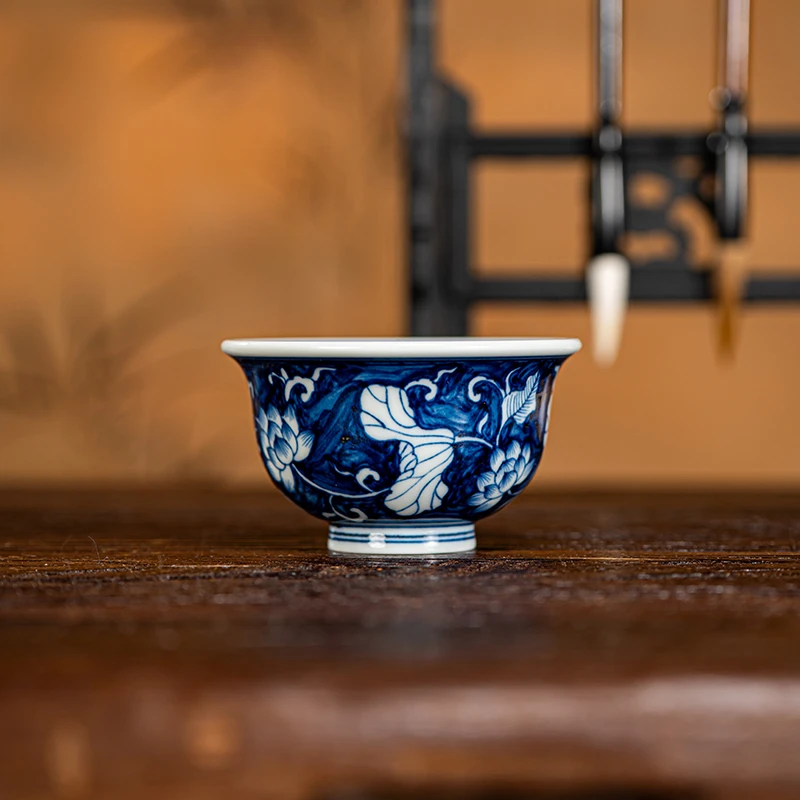 【墨舍柴窑】 墨舍柴窑蓝地碧莲小压手杯 moshe837