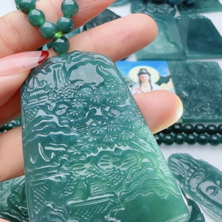 翡翠未镶嵌颈饰多样性发货天然A货翡翠