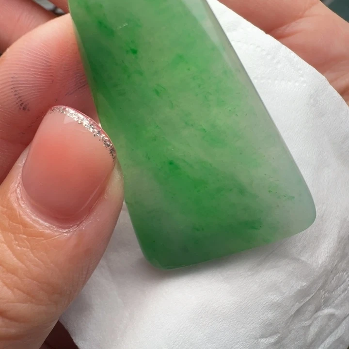 定制翡翠未镶嵌包工