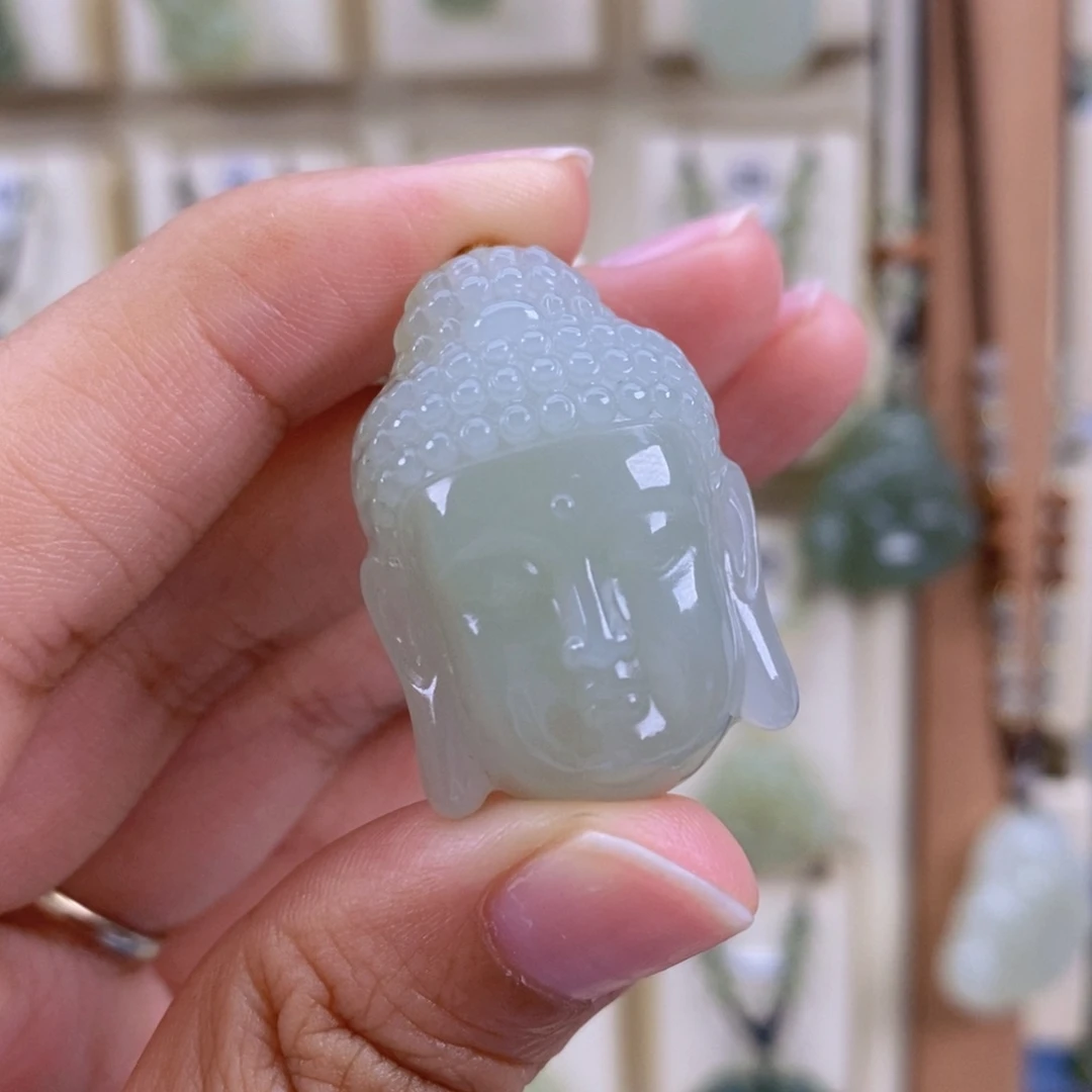 星***海和田玉未镶嵌颈饰