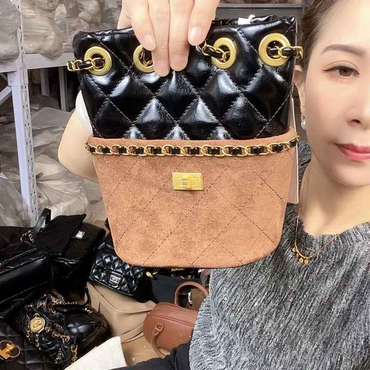蚕丝小牛剖层皮革PU