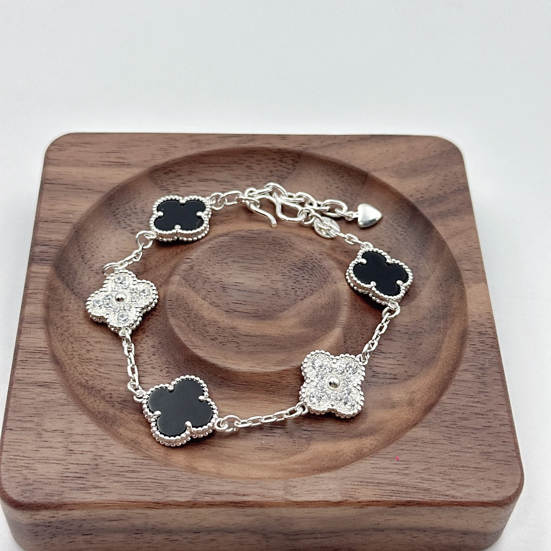 足银手链 2025新款简约时尚幸运四叶草五花手链高级感银9999气质