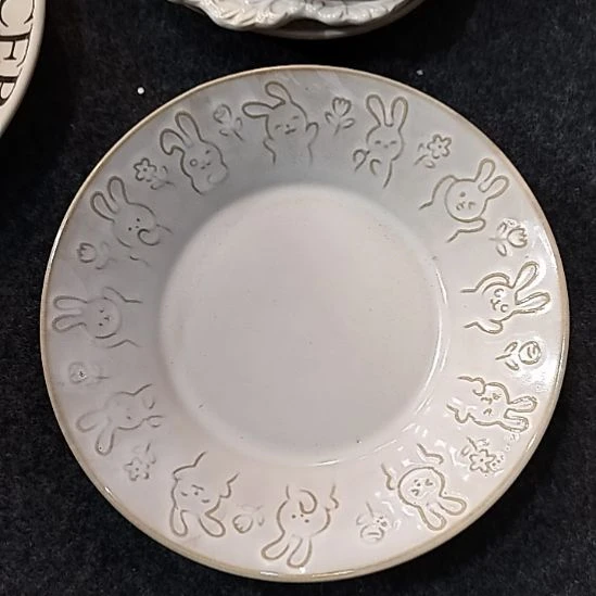 瓷片微瑕兔子深盘两个一组