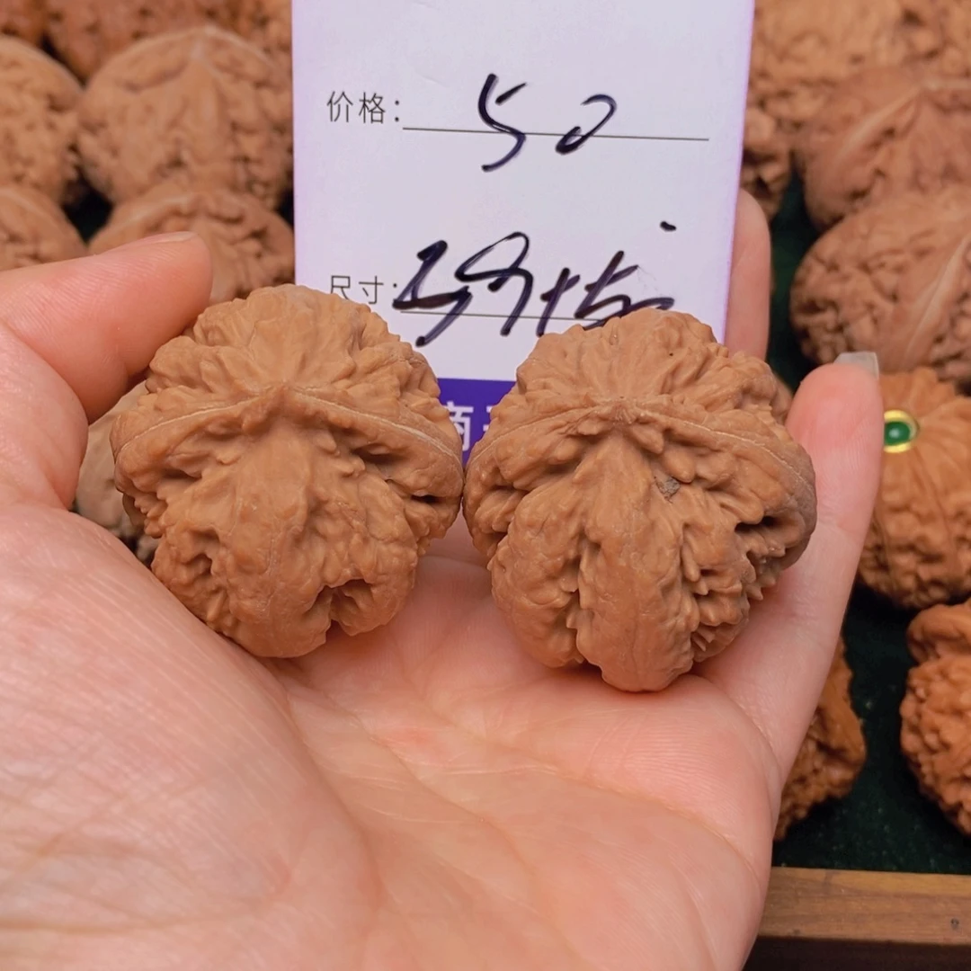 老***大文玩核桃霸王龙核桃