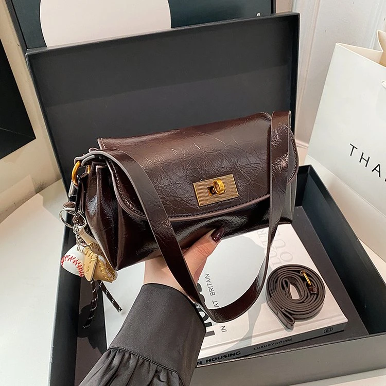 女包复古小众少女斜挎包包2025新款潮网红韩简约百搭单肩包