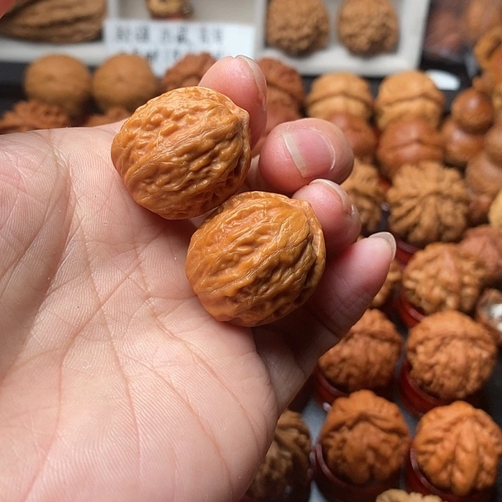 吊坠文玩核桃粗筋桃心