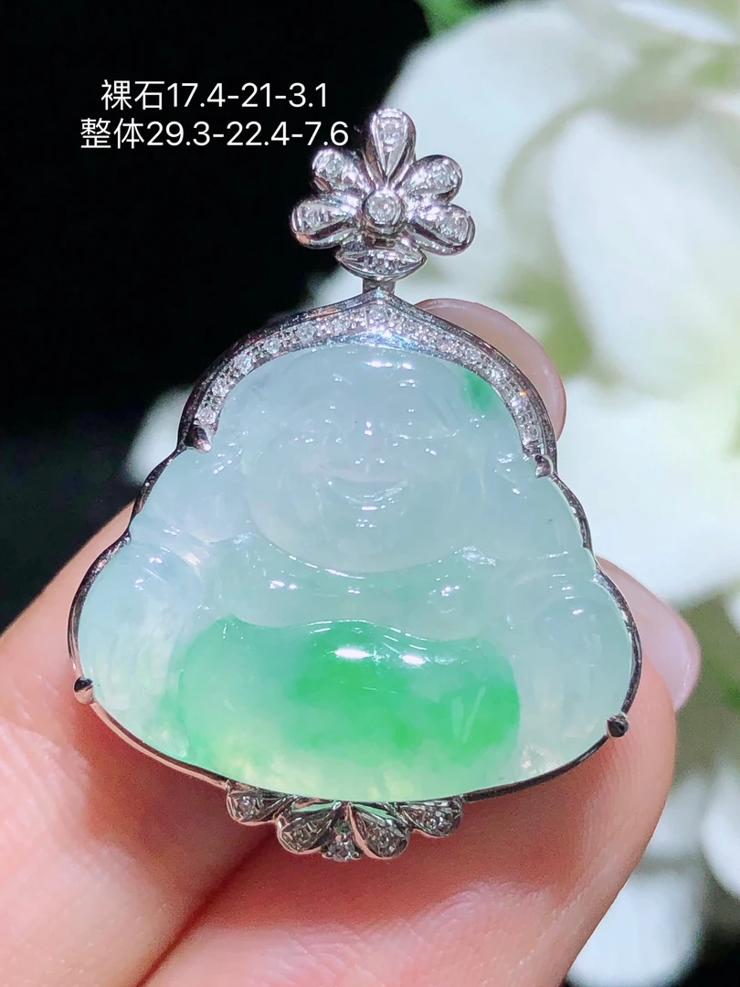 天然缅甸翡翠A货冰飘绿佛公吊坠18k金镶钻