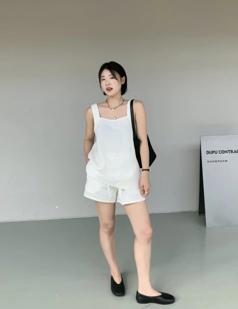 LIS&Az-质感背心套装  上衣Th595