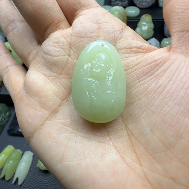 未镶嵌和田玉挂件