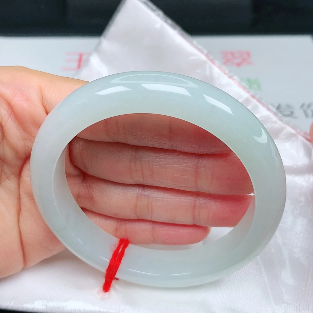 未镶嵌手镯翡翠午***王。