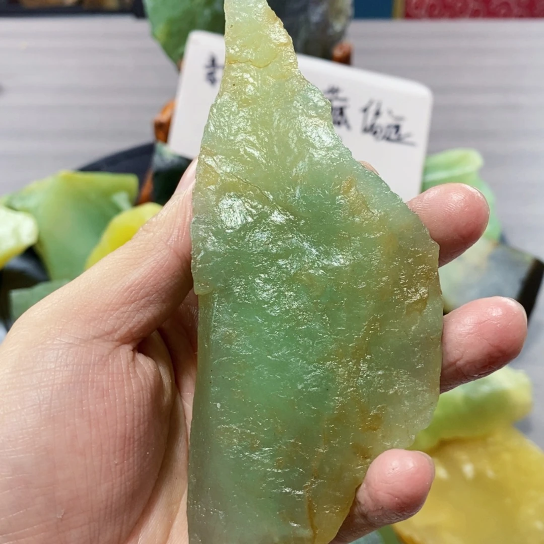 蛇纹石玉未镶嵌岫玉原石蛇纹石玉