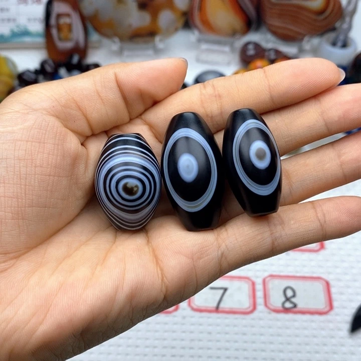 小***务未镶嵌颈饰玛瑙/玉髓