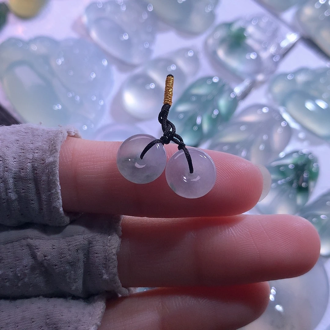 颈饰未镶嵌翡翠一对