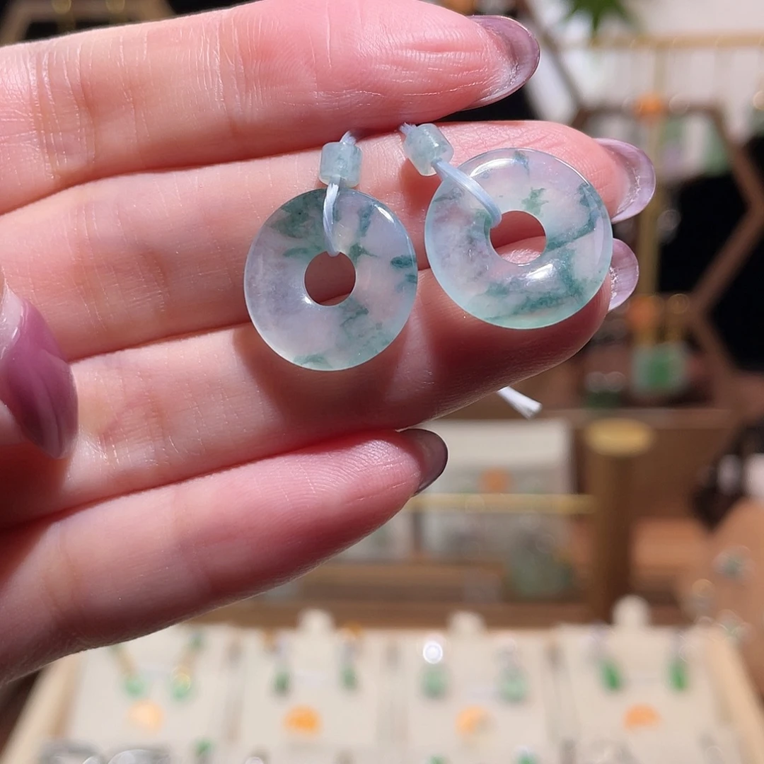 翡翠18K金镶嵌耳饰