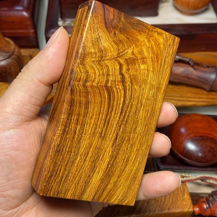 黄花梨/降香黄檀烟盒细烟整包