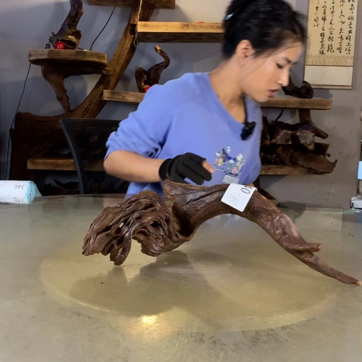 青***闲天然的云南紫柚木会黄水
