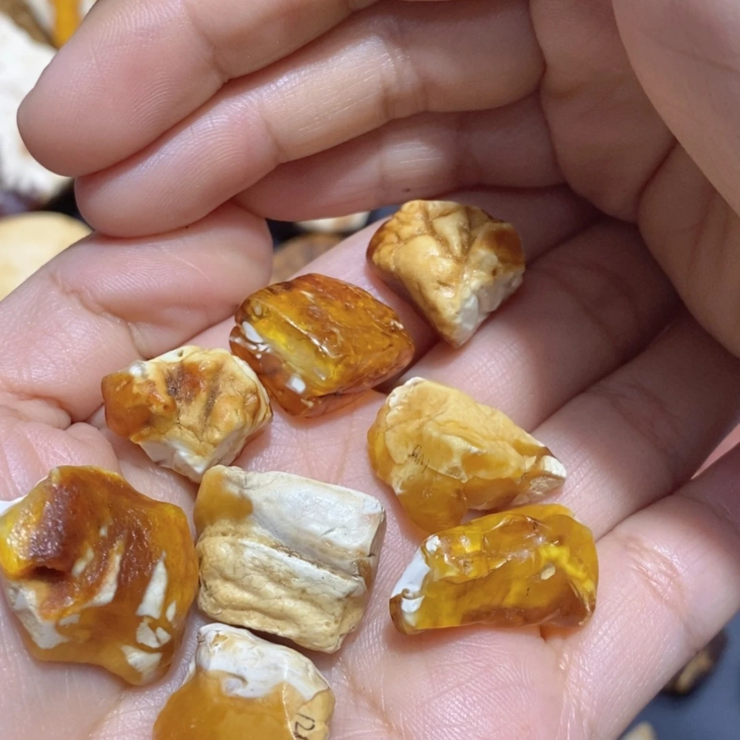 弓****定制琥珀蜜蜡原石