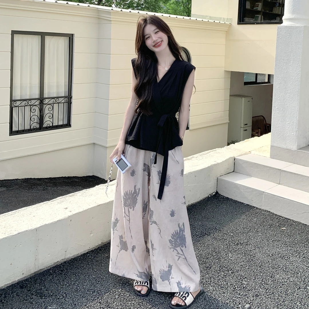 时尚精致松弛感套装女2025夏季新款法式无袖上衣衬衫阔腿裤两件套