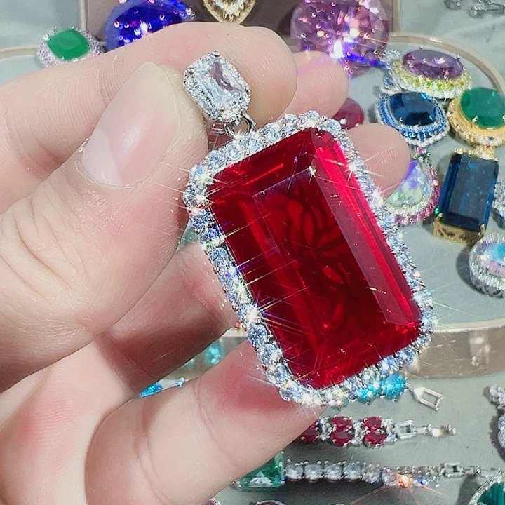 非金属红色蓝色满镶嵌吊坠