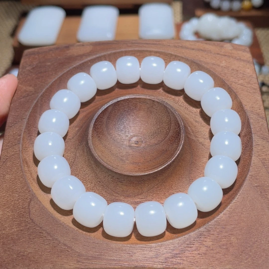 未镶嵌手链和田玉卡11