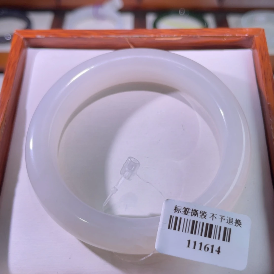 未镶嵌手镯和田玉56