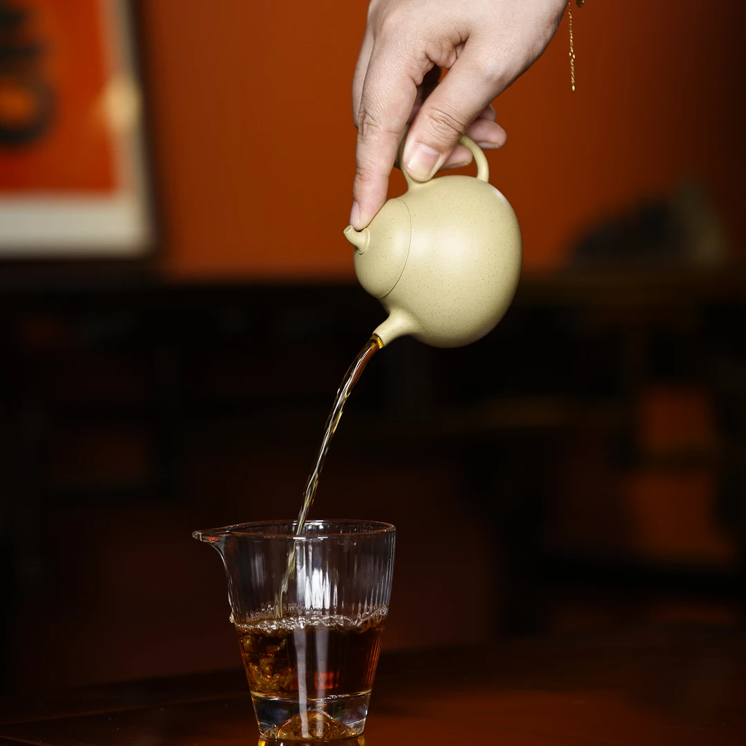 CM本绿【茄瓜150CC】宜兴黄龙山原矿手工紫砂壶