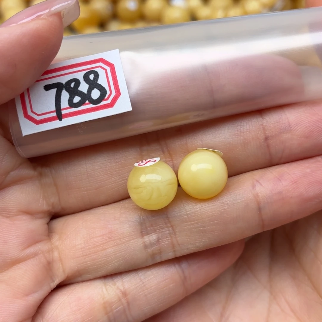 历***雨裸石蜜蜡未镶嵌11+蜜蜡