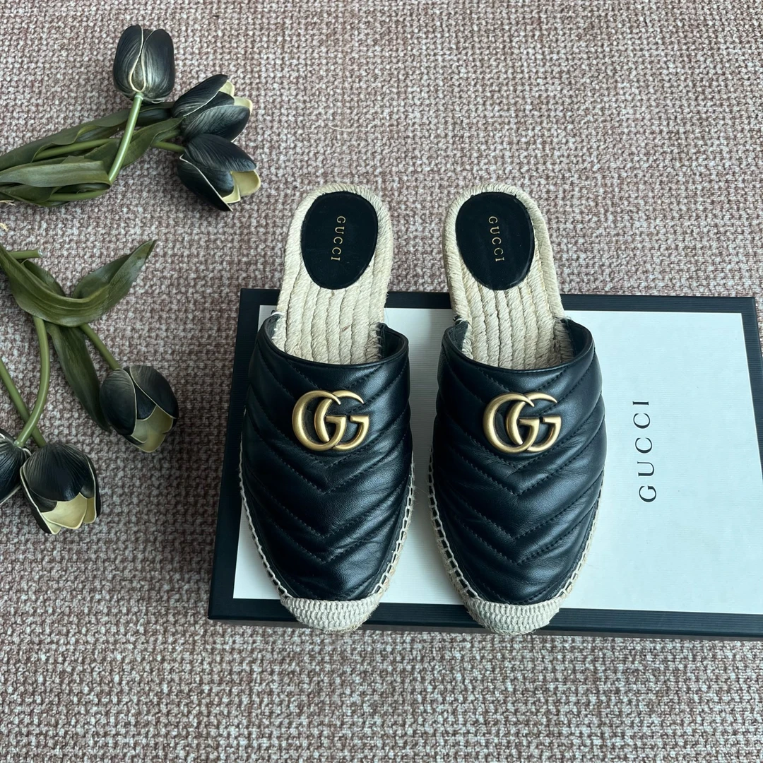 99新 GUCCI/古驰 HZ181 Gucci 平底鞋 38码 98新