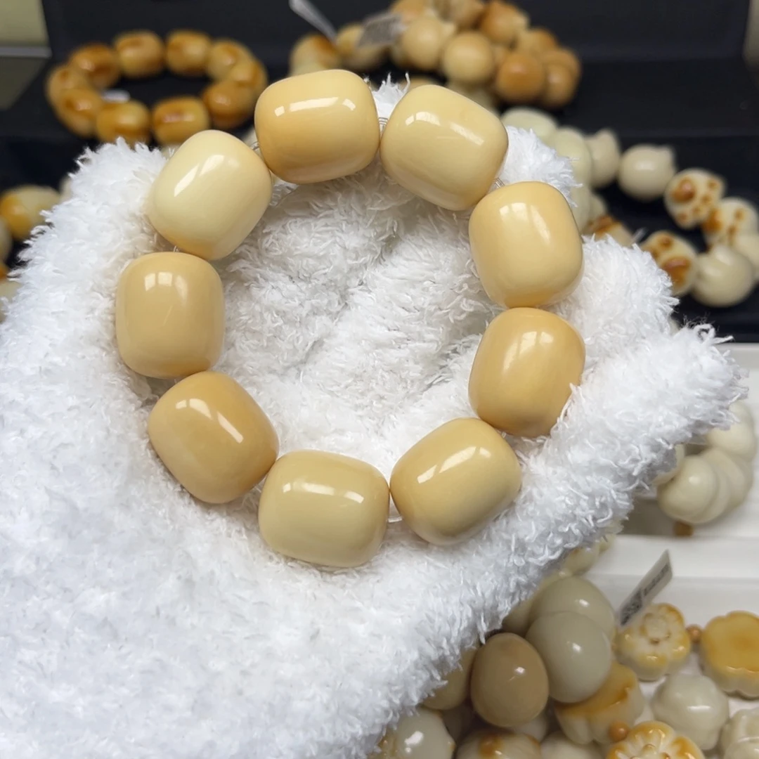 手串菩提根/象牙果8.27.19年糕