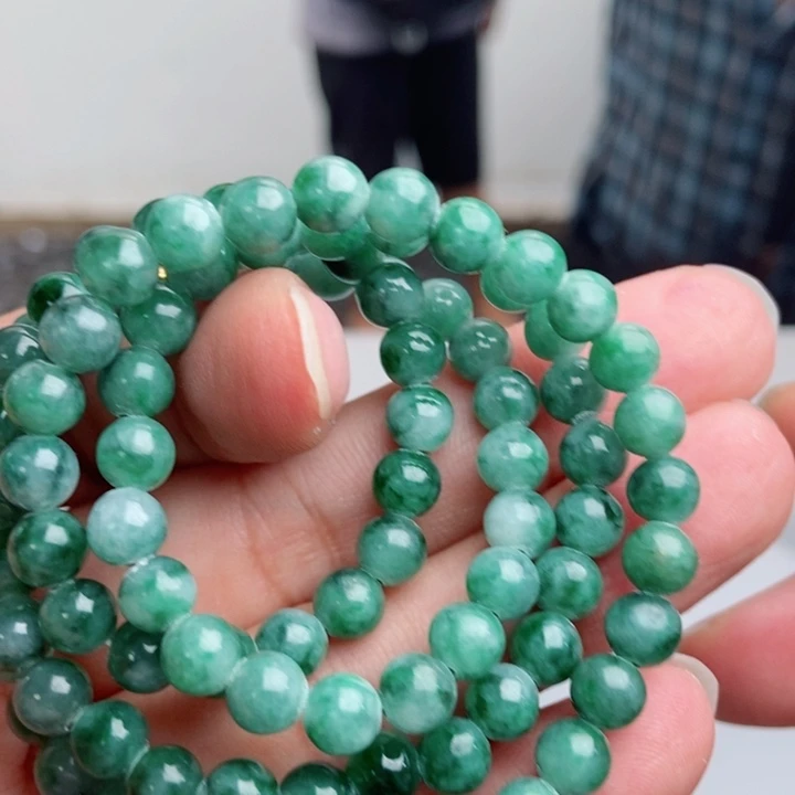 定制翡翠未镶嵌项链