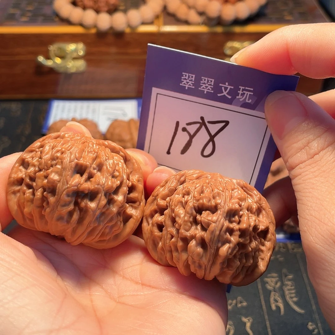 文玩核桃把件人**道188号全品楼子4.5