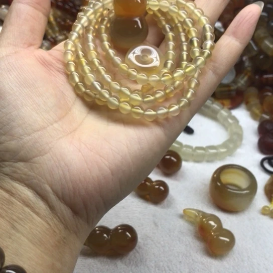 玛瑙/玉髓手链未镶嵌微***?