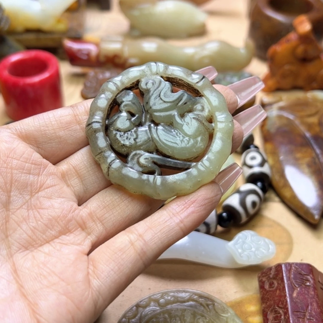 【闪购商品】蛇纹石玉颈饰未镶嵌