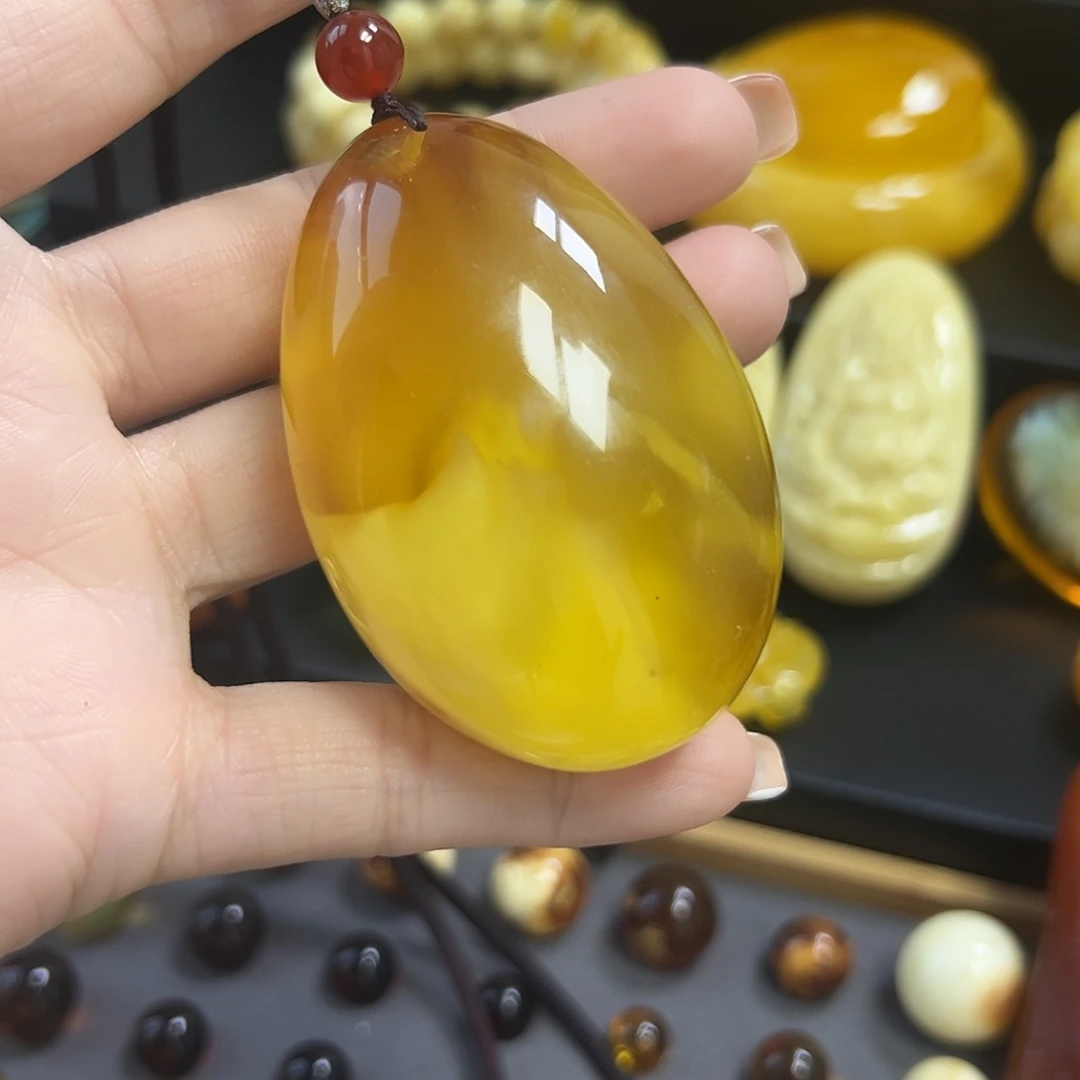 琥珀未镶嵌颈饰水滴