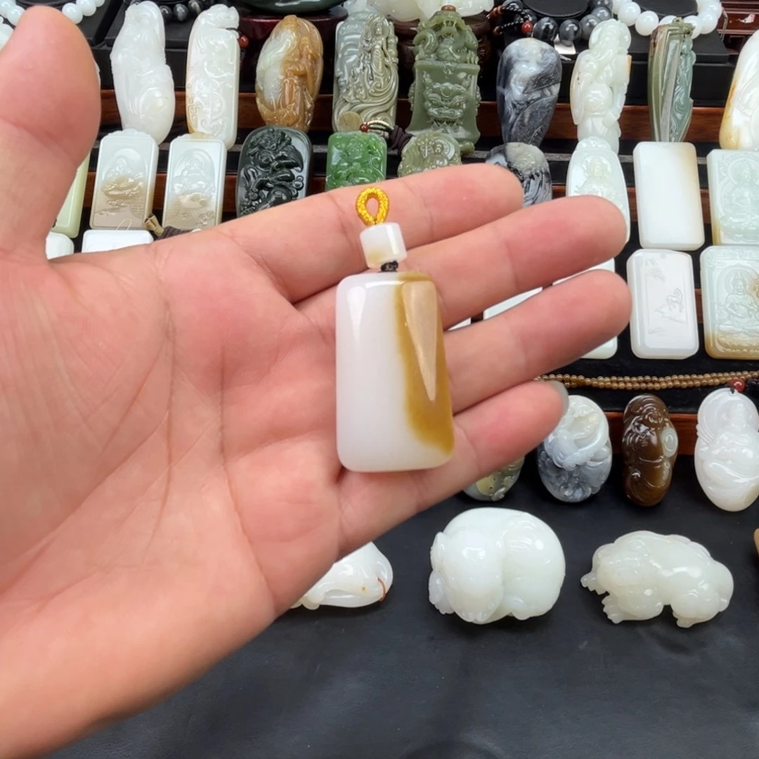 和田玉未镶嵌挂件