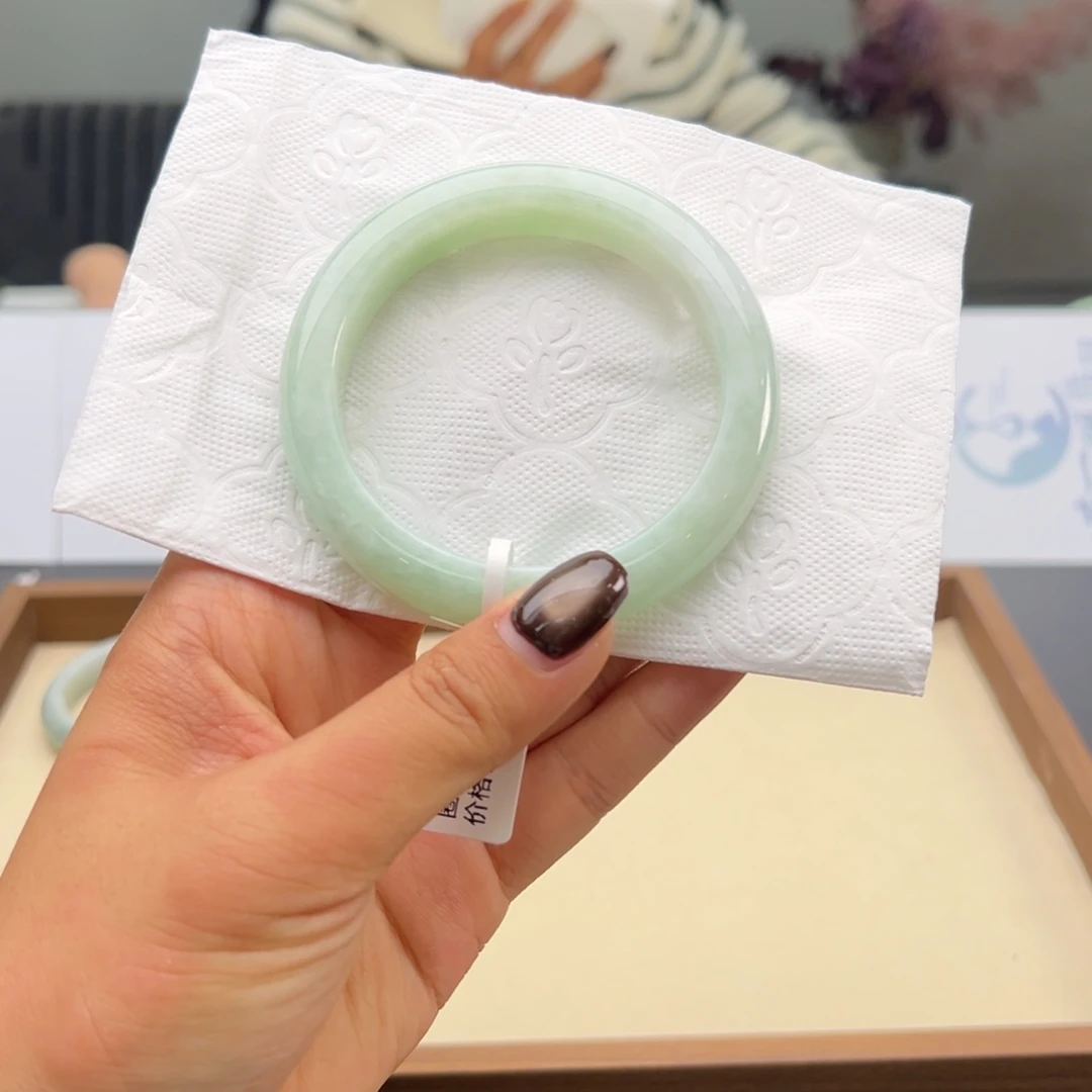 翡翠未镶嵌手镯59圈