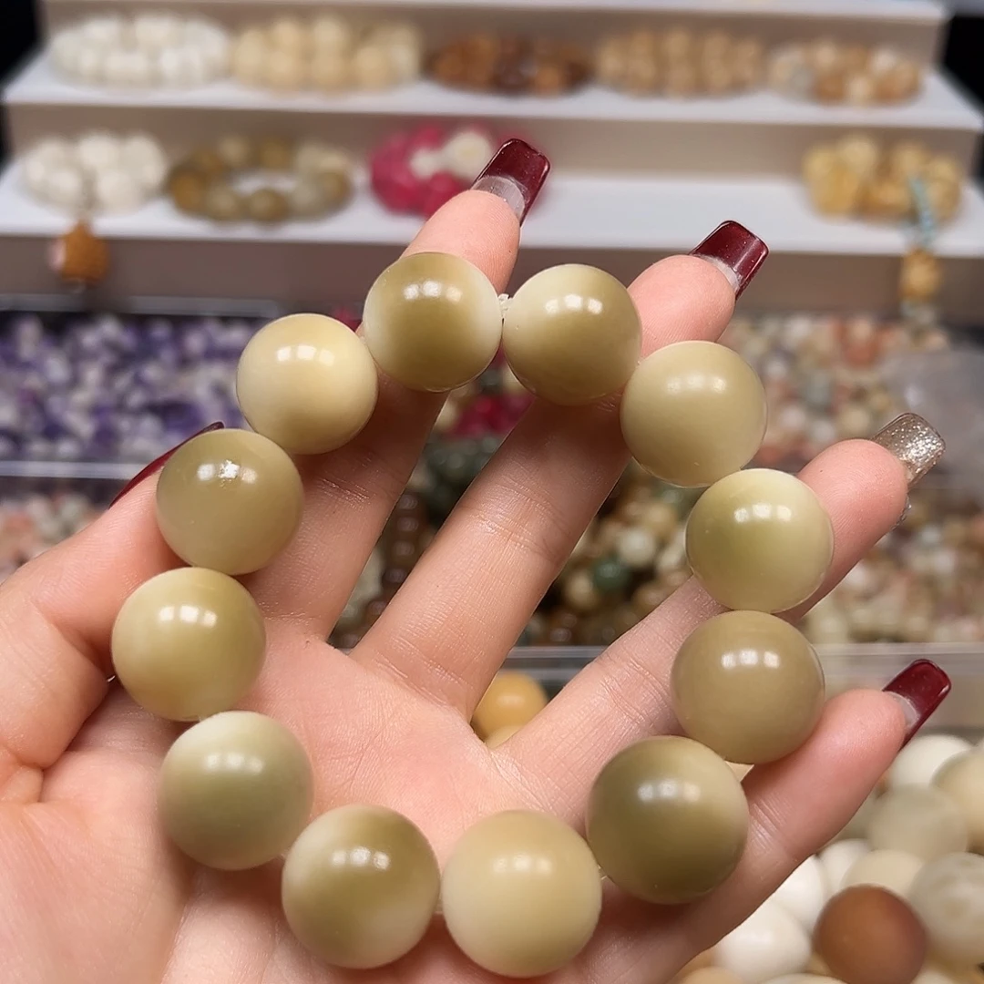 手串菩提根/象牙果微瑕18绿飘圆1条