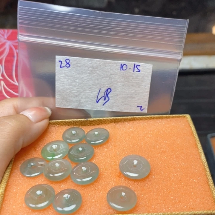 健***福定制翡翠未镶嵌不退