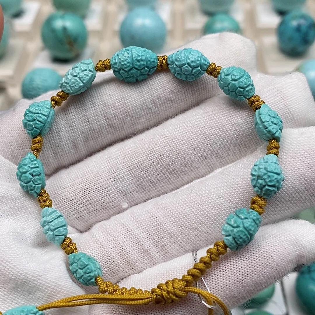 绿松石配饰未镶嵌